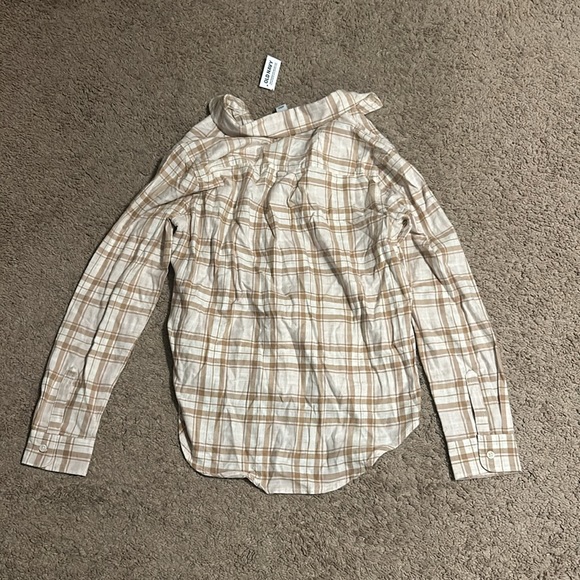 Brown plaid collared long sleeve button up from old navy - Picture 2 of 2